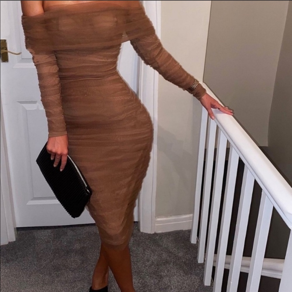House of cb Anais Tull off the shoulder XS